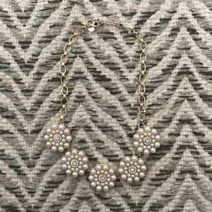 PEARL STATEMENT NECKLACE